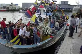 O Berbés recupera la procesión marítima del Carmen 17 años después
