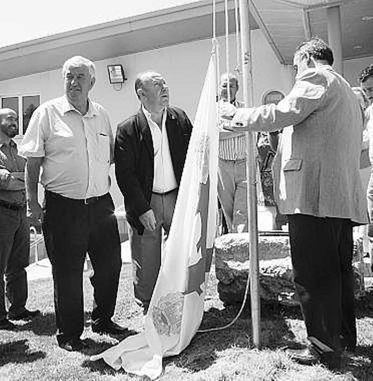 Izado de la bandera de la mancomunidad, en una imagen de archivo.