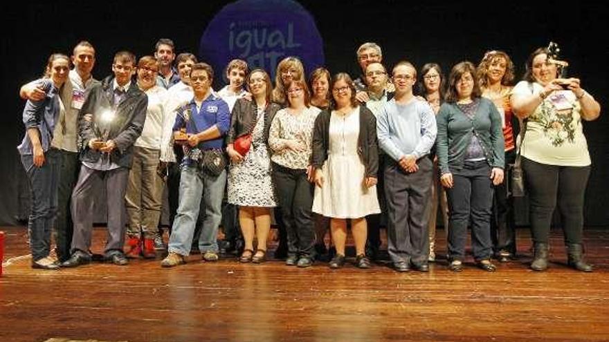 Igualarte cumple 10 años con  la entrega en Vigo de premios  de su certamen artístico