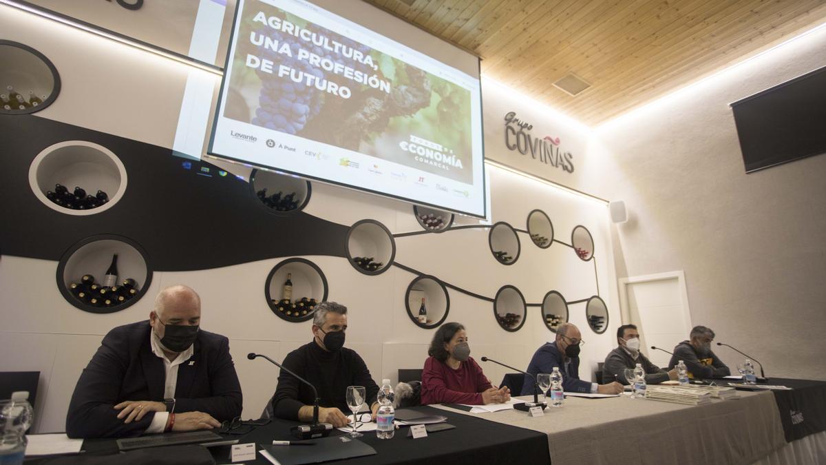 Foro de Economía Comarcal sobre Agricultura en Requena