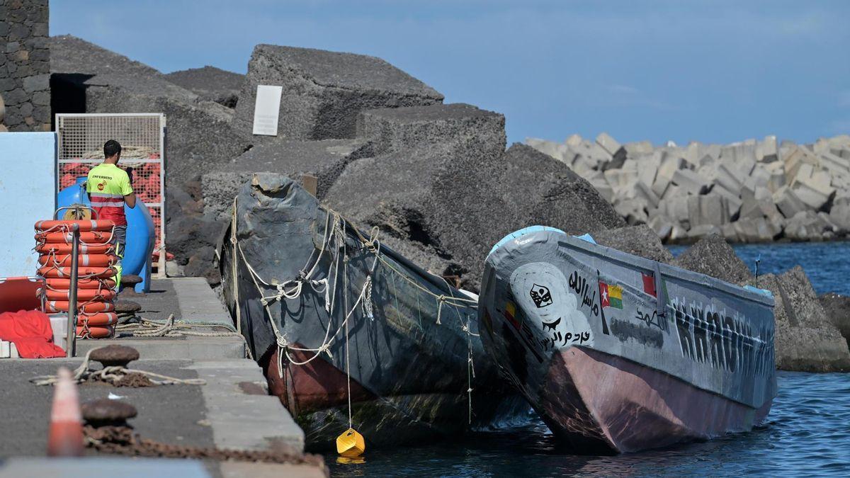 Cinco migrantes son trasladados al Hospital tras llegar un cayuco con 131 personas a El Hierro