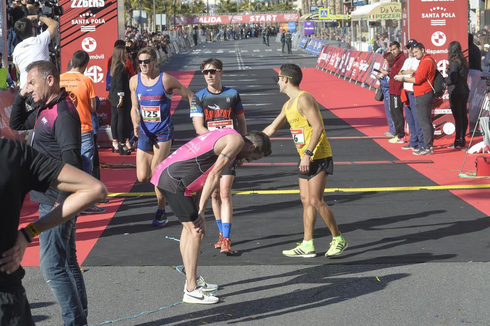 El keniata ha superado al marroquí Hassane Ahouchar con un tiempo de 1:04:29