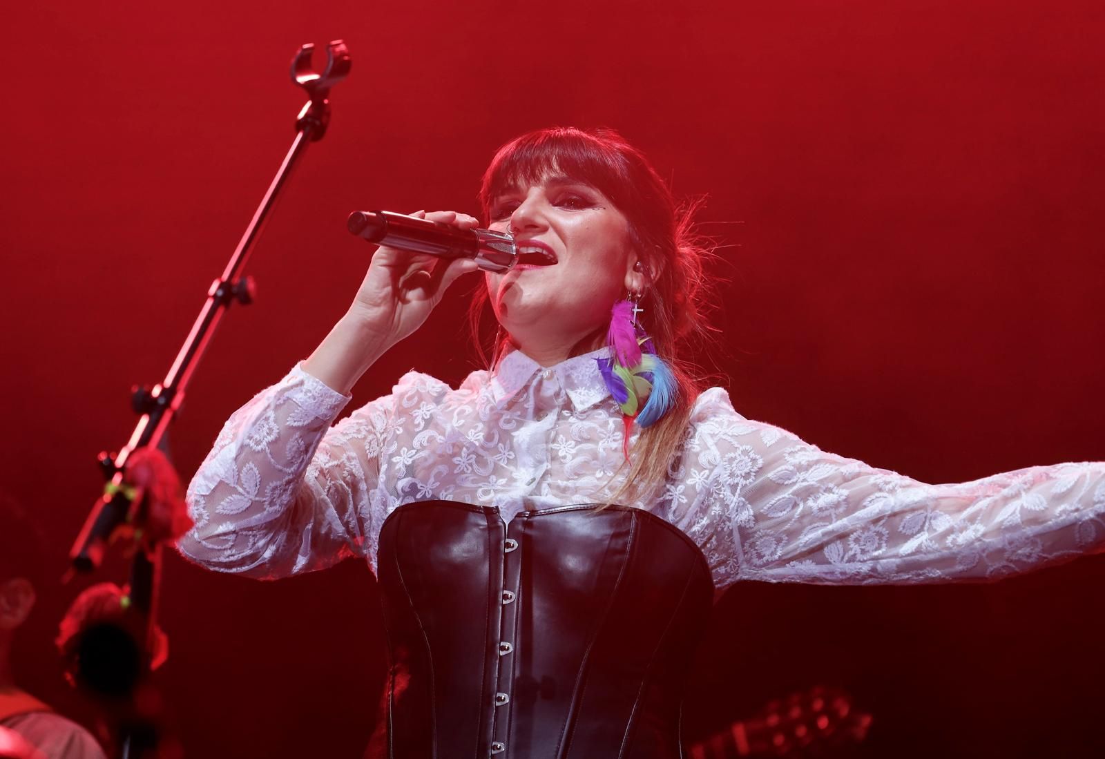 En imágenes | Concierto de Rozalén en el Príncipe Felipe de Zaragoza