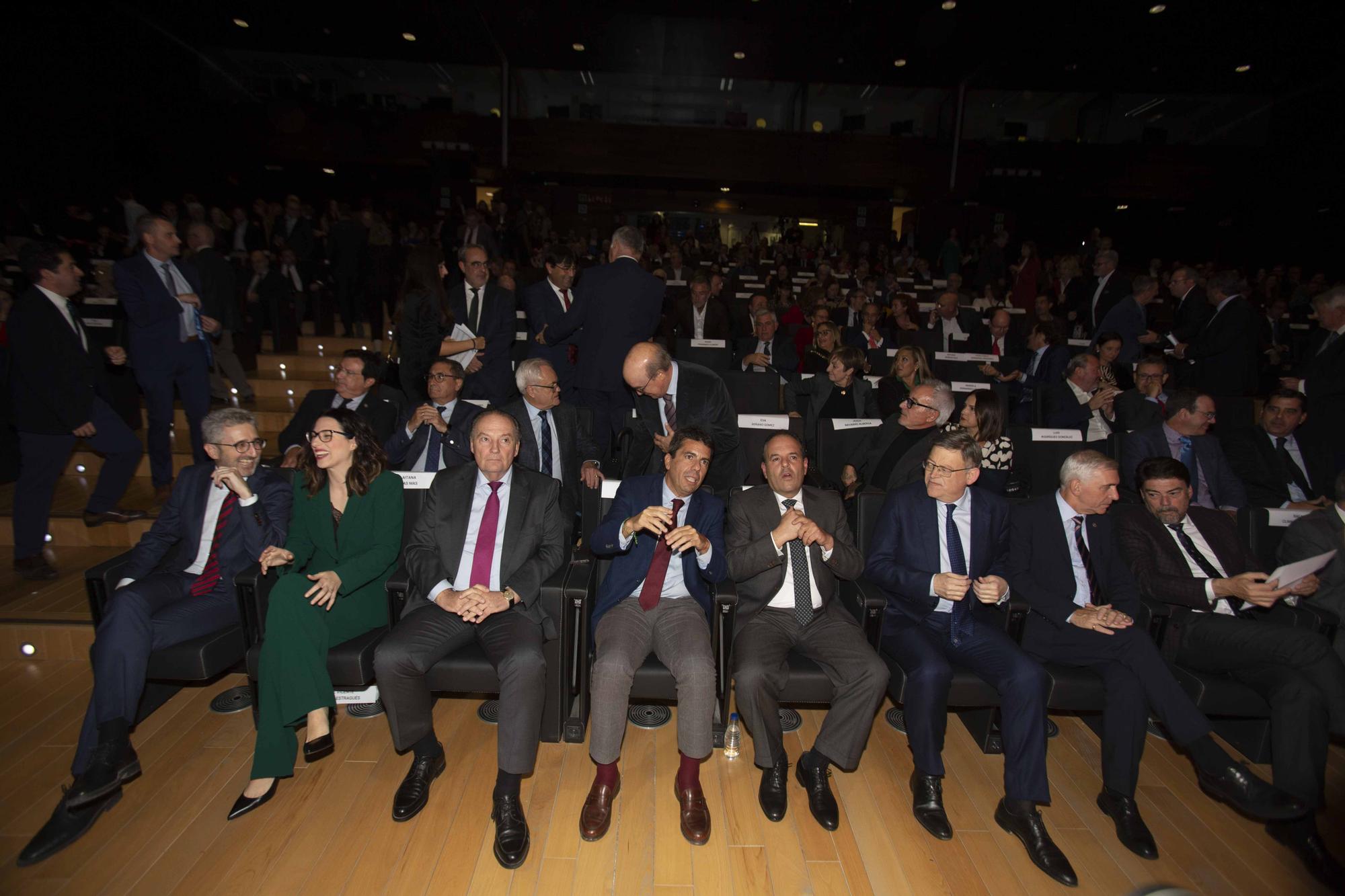 Reconocimiento a Juan Riera y José Luis Gisbert en la Noche de la Economía