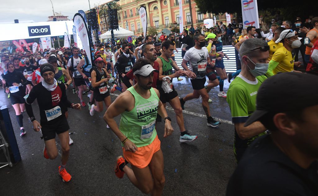 Murcia Maratón: Así fue la salida de la maratón y la media maratón de Murcia