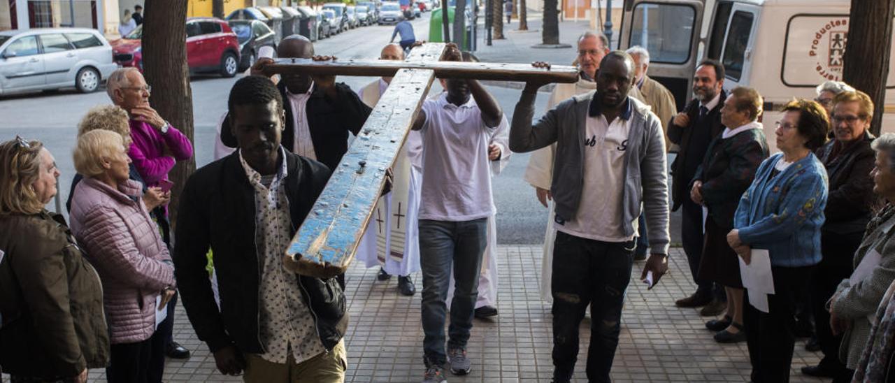 Italianos en el centro;  rumanos en la periferia