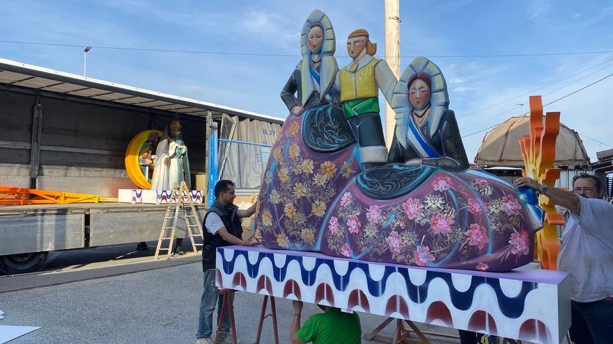 El artista &quot;Pachi&quot; trabaja en uno de los monumentos que se expondrán en Córdoba.