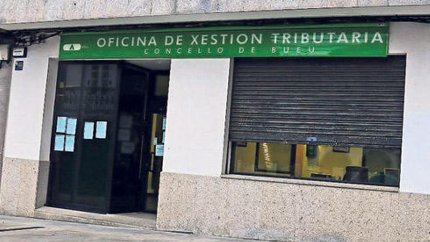 La Oficina de Xestión Tributaria de Bueu está en la calle Eduardo Vincenti.  // Gonzalo Núñez