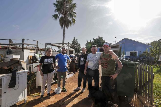 Fotos | Vecinos de Son Reus en Palma lo pierden todo tras el paso de la dana en Mallorca