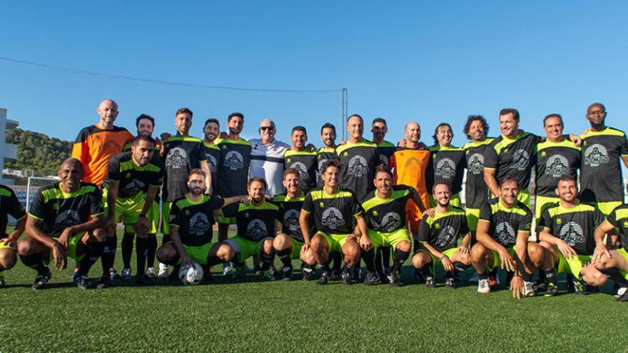 Xavi Prieto y Finidi, entre los deportistas que participarán en un partido de fútbol a beneficio de Apneef