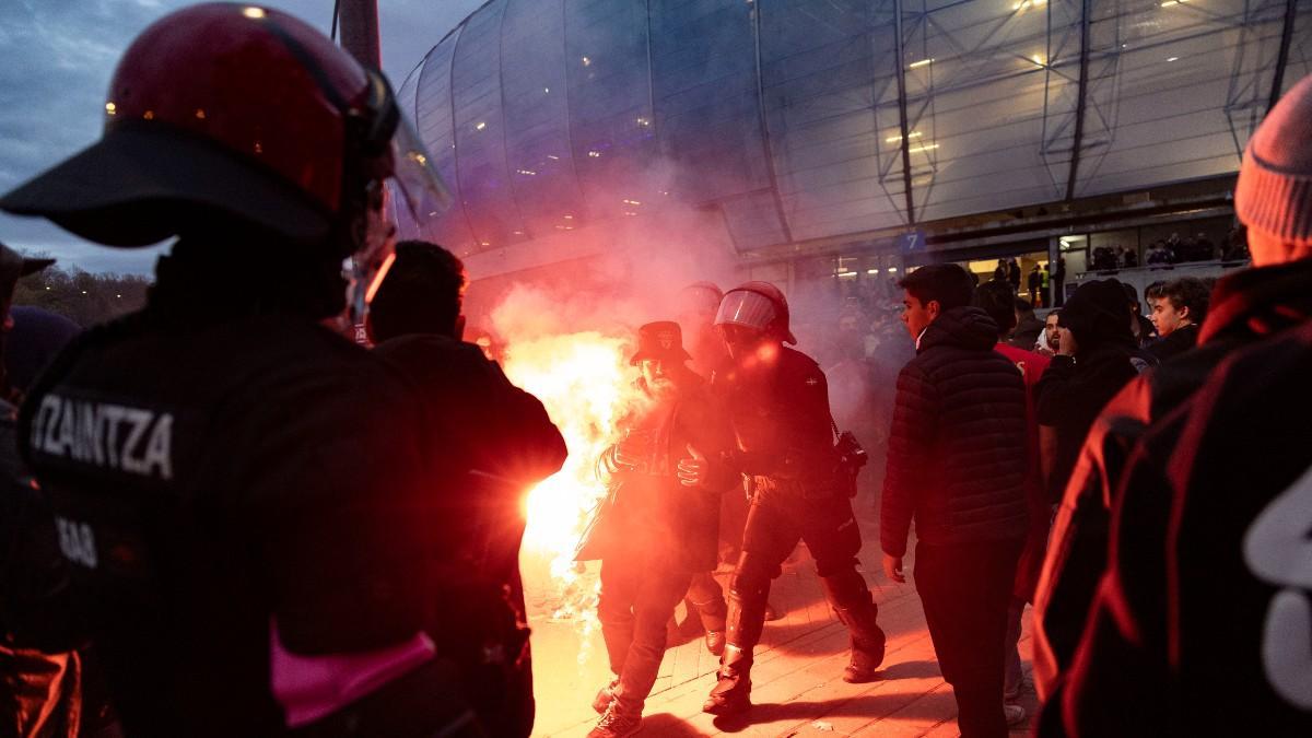 Los incidentes en la previa del Real Sociedad-Benfica se saldaron con cuatro detenidos
