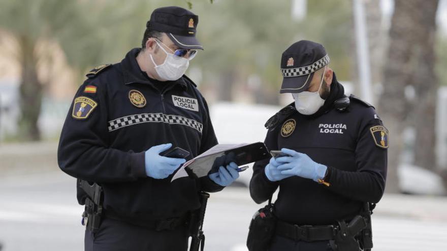 El Ayuntamiento de Elche descarta positivos en coronavirus en la Policía Local y en el servicio de limpieza