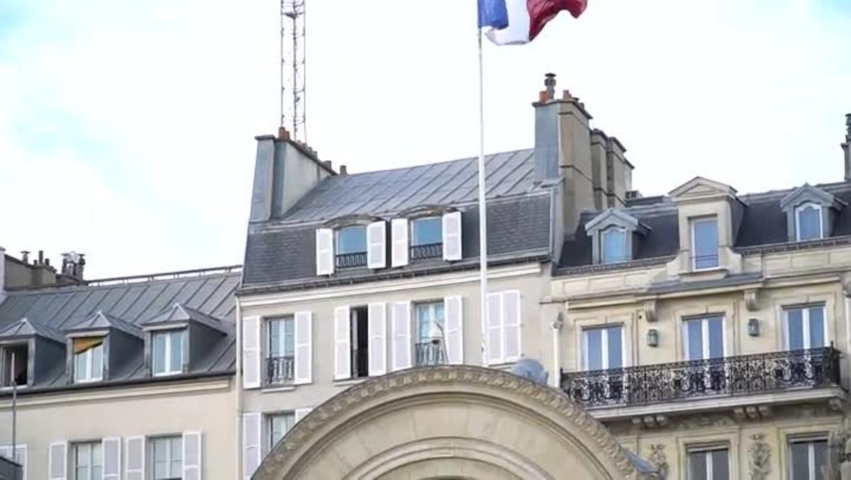 Macron y Sánchez se reunen en París. 