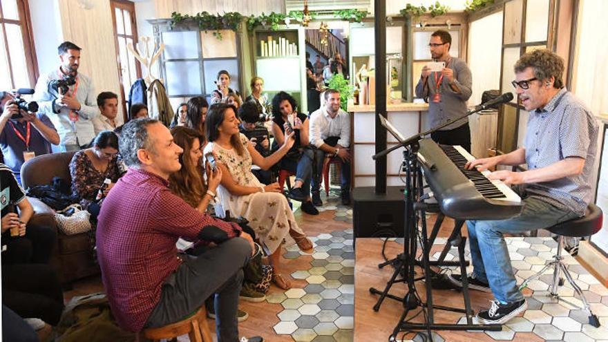 Iván Ferreiro, en un reciente recital en A Coruña.