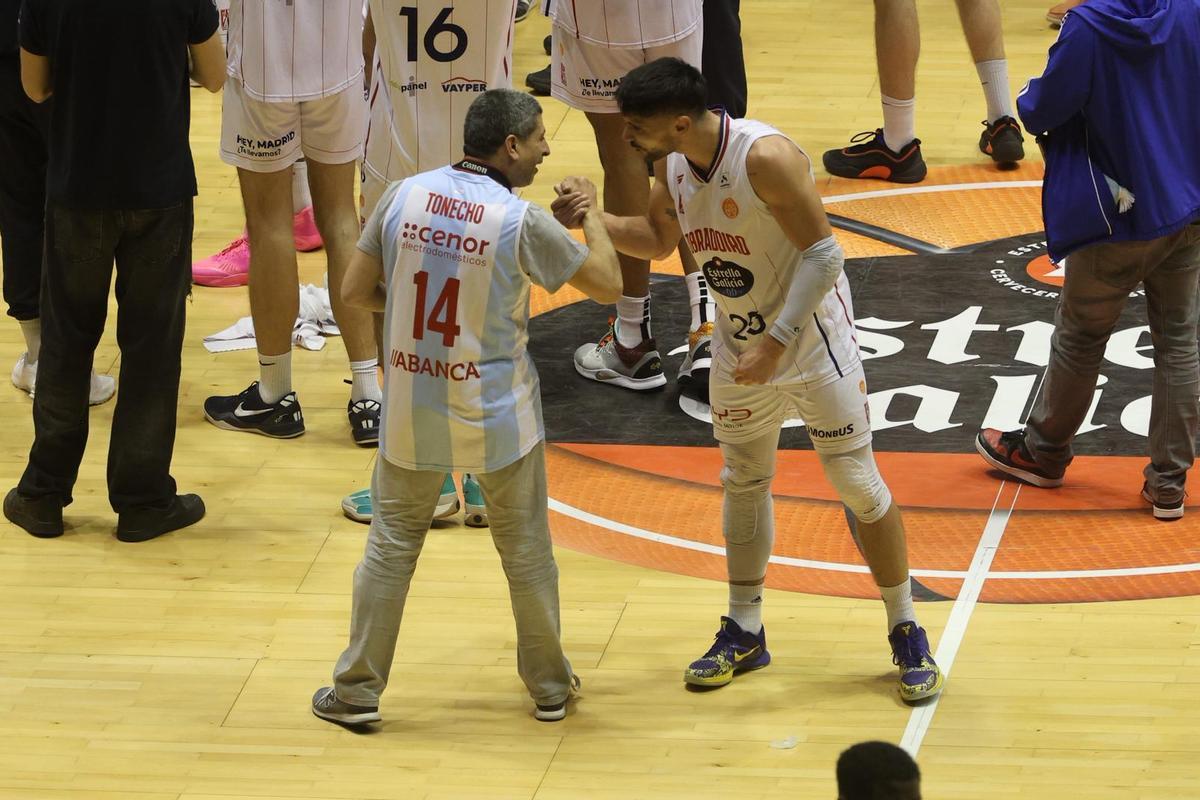 El Obradoiro asciende y convierte Sar en una fiesta de ACB
