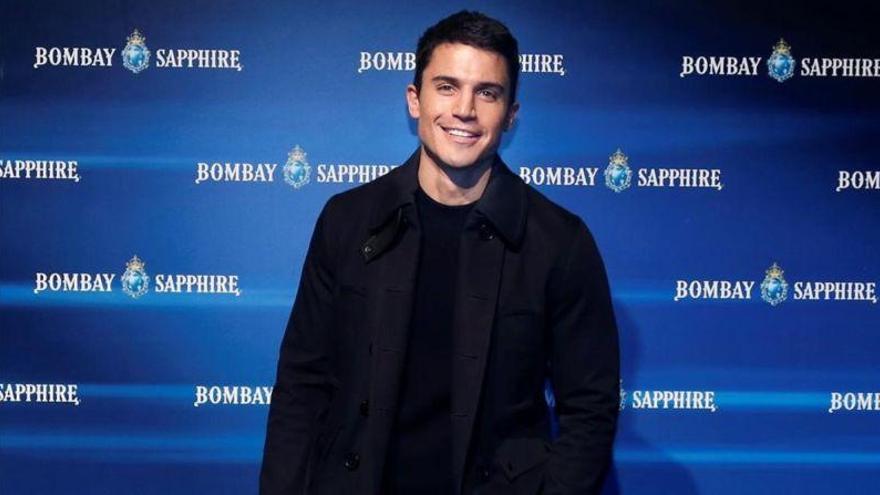 Álex González, Hiba Abouk y Miguel Ángel Muñoz clausuran la fiesta de Bombay Sapphire