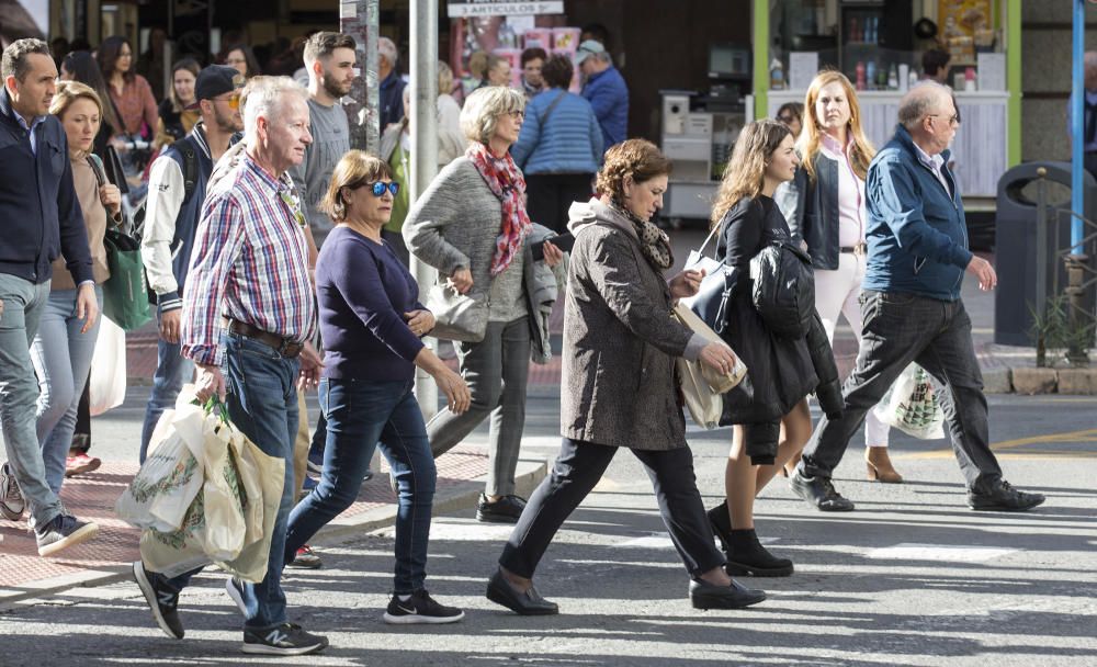 El Black Friday colapsa el centro de Alicante