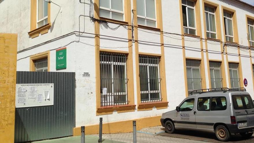 San Roque y Ruta de la Plata de Almendralejo tienen más peticiones que plazas de Infantil