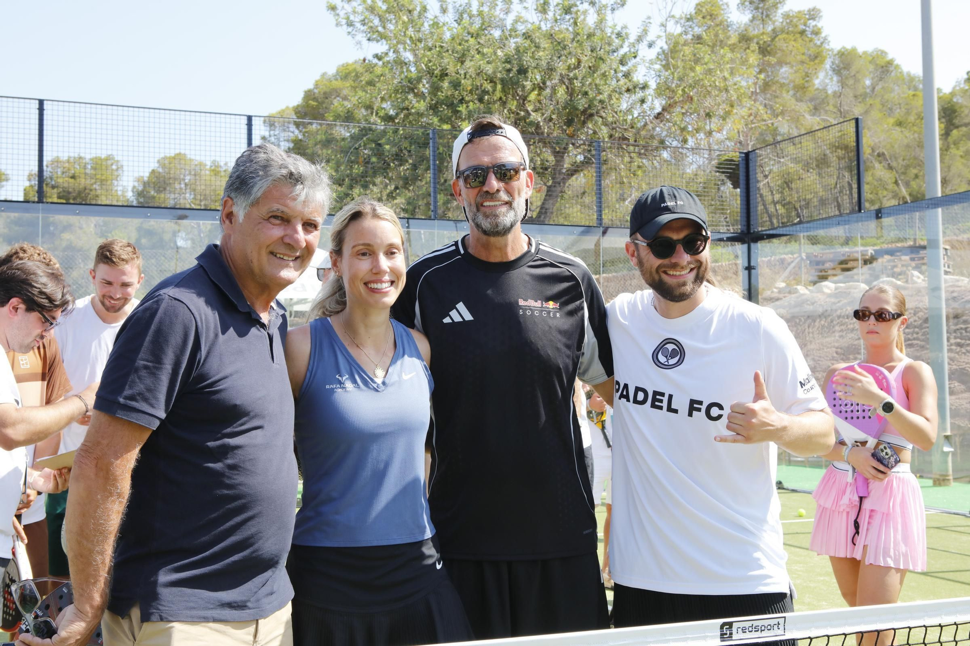 Johannes B. Kerner, Jürgen Klopp und Jens Lehmann duellieren sich auf dem Padel-Platz in Santa Ponça