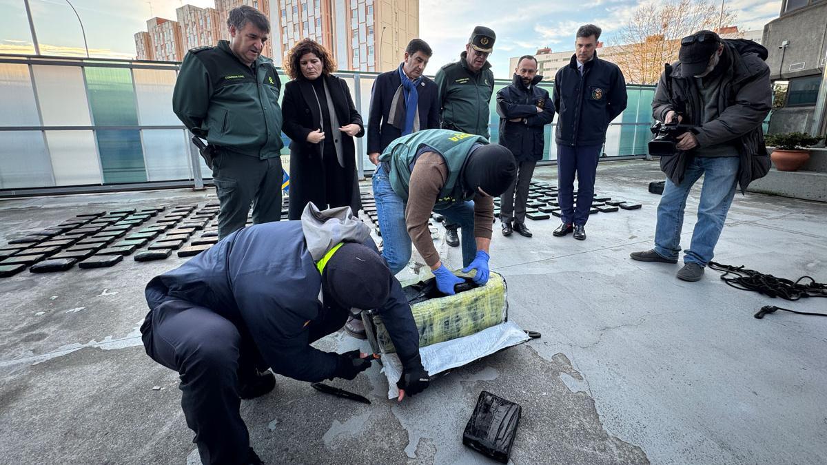 Incautados 234 kilos de cocaína en un barco en el puerto exterior de A Coruña