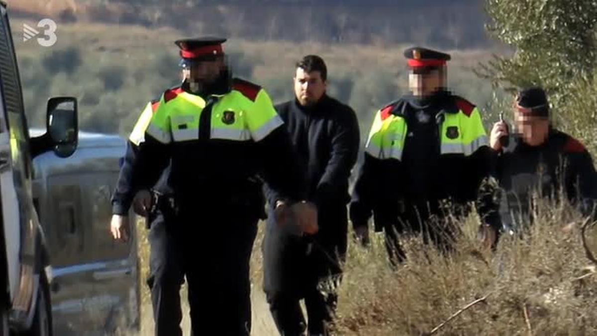 Transcripció telefònica de la conversa mantinguda entre el caçador i els Mossos.