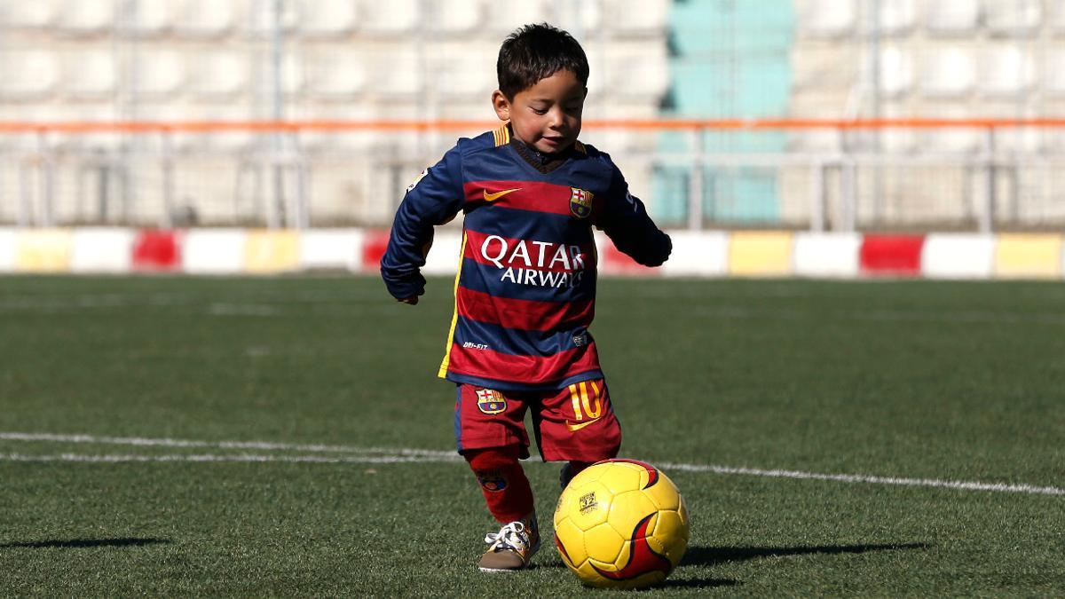 El niño afgano Murtaza Ahmadi