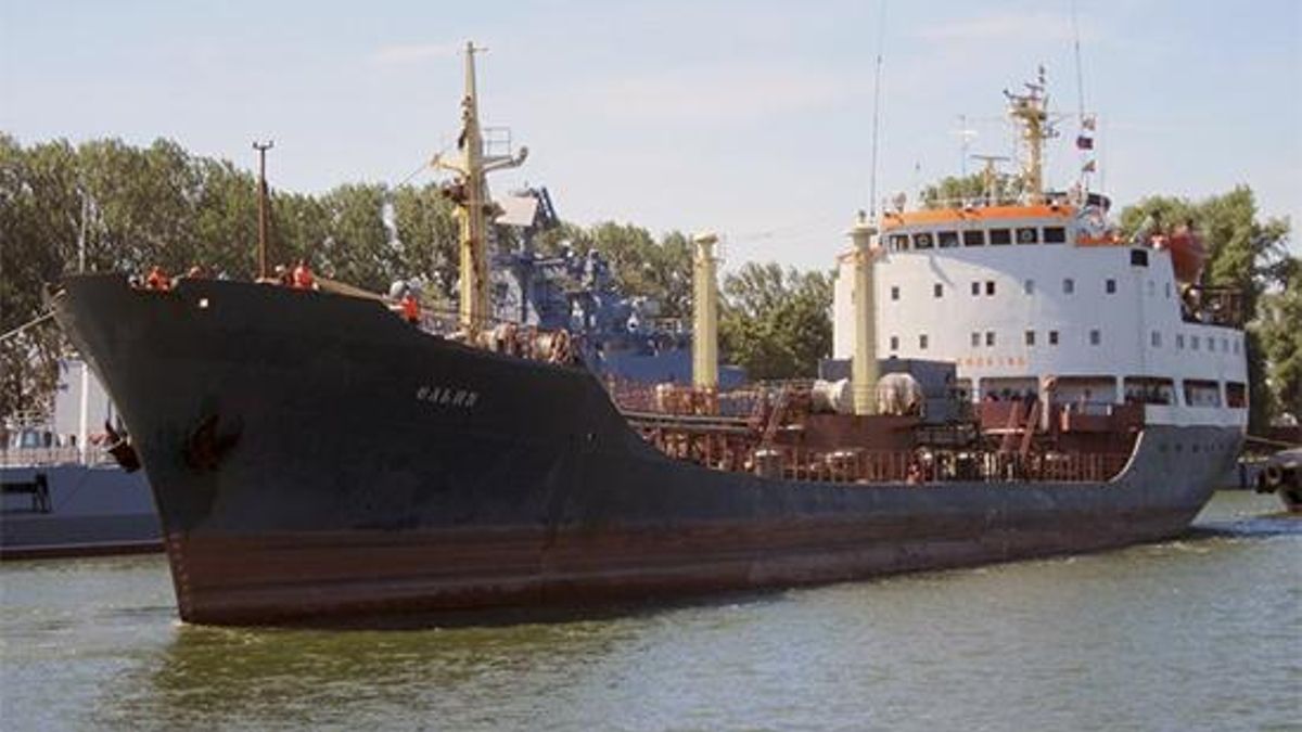 Russische Kriegsschiffe vor Mallorca: Auf der Flucht vor den Rebellen ...
