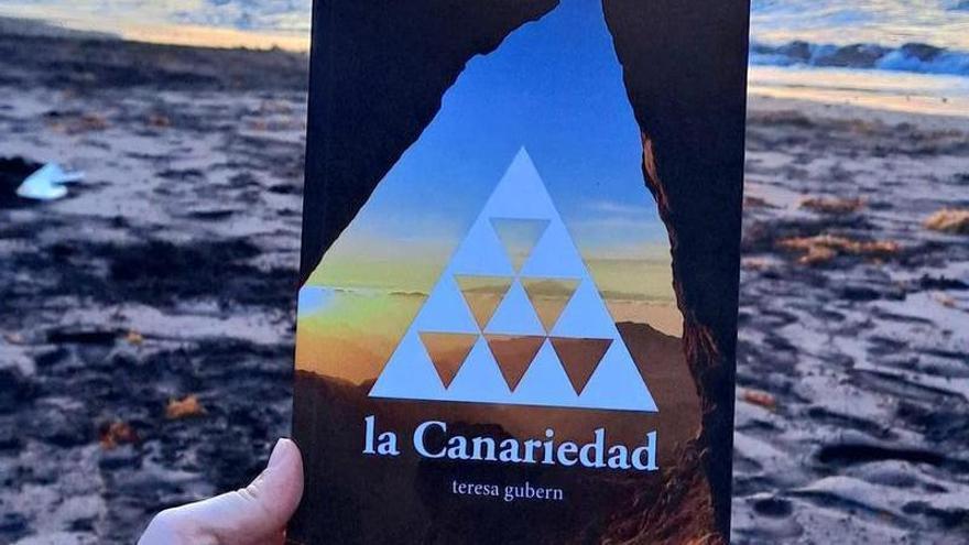 La poeta Teresa Gubern presenta &#039;la Canariedad&#039; en el Re-Read de Las Palmas de Gran Canaria