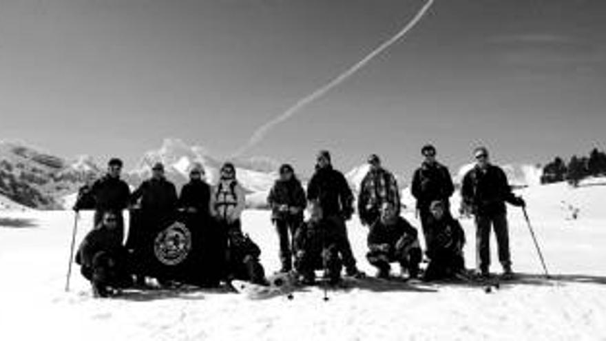 El Club al Aire Libre realiza una salida con raquetas al Pirineo