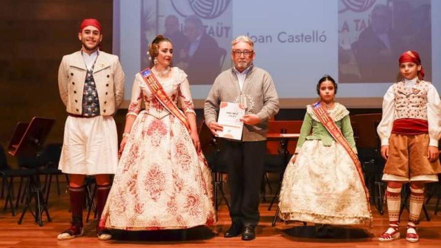 Joan Antoni Castelló gana el premio de la falla Taüt de Cullera