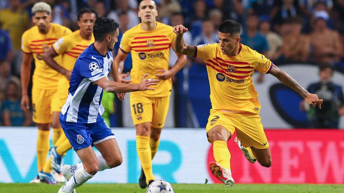 Cancelo ante el Oporto