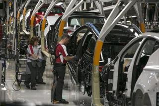 Seat hará indefinidos a 115 empleados contratados mediante ETT