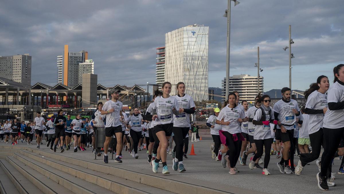 Barcelona corre contra el cáncer en el Fòrum