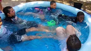 Casi la mitad de las familias en Andalucía se queda sin vacaciones en verano, la tasa más alta en España
