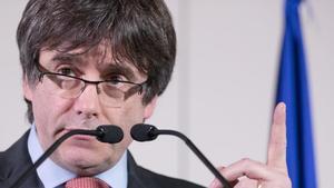 zentauroepp41391128 brussels  belgium   december 21  carles puigdemont speaks re171222112608