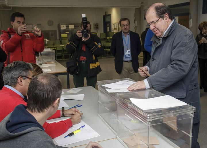 VOTACI?N DE JUAN VICENTE HERRERA