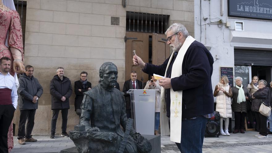 Monistrol de Montserrat estrena el seu homenatge a Joan Carles Amat