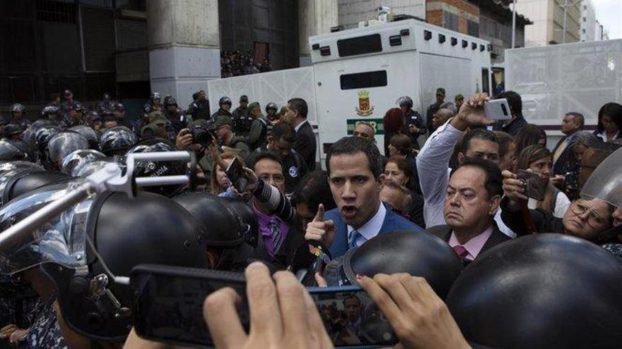 Guaidó aspira a ser reelegido hoy presidente del Parlamento de Venezuela