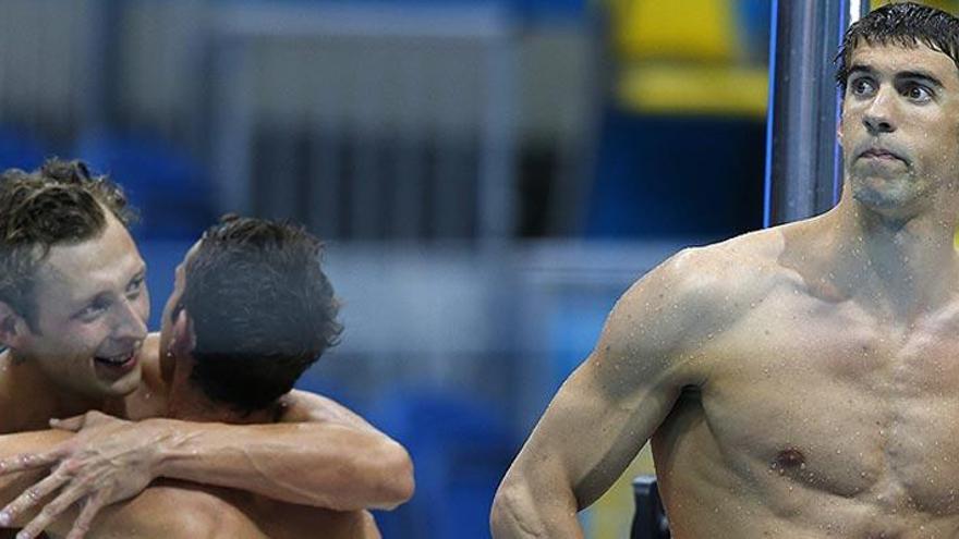 Francia arrebata el oro a Lochte y Phelps en los  4X100 libres