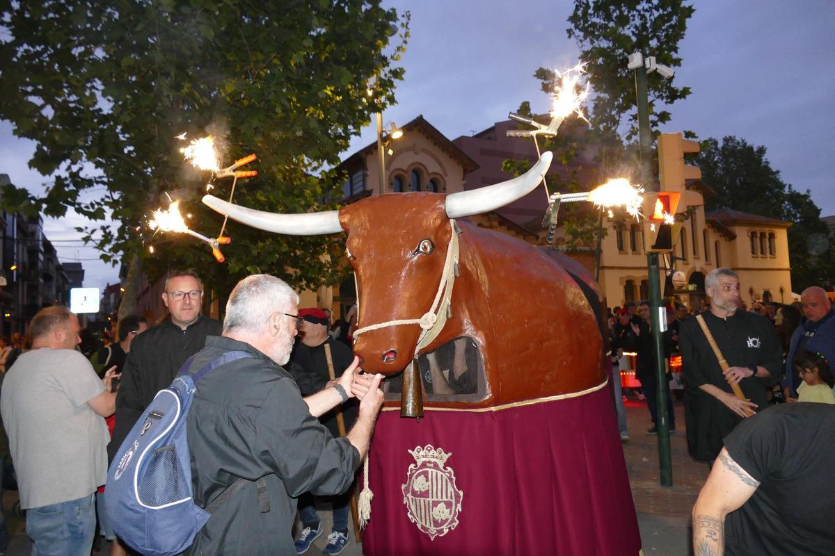 EN IMATGES | La Nit de la Cebeta més multitudinària engresca grans i petits
