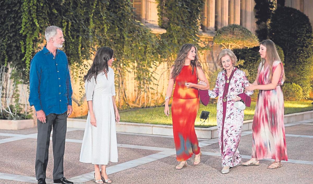 Recepción de la Familia Real en Marivent.