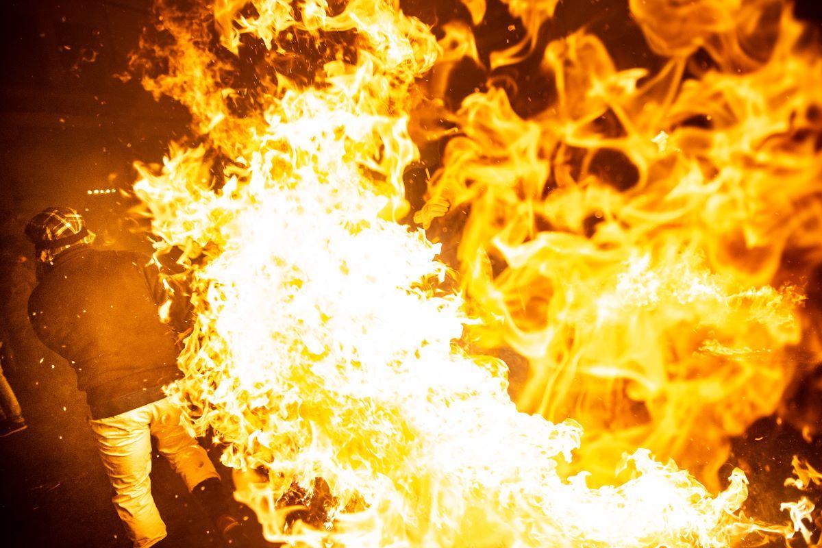 La provincia de Cáceres celebra el 'Día de la Pura' bajo el fuego