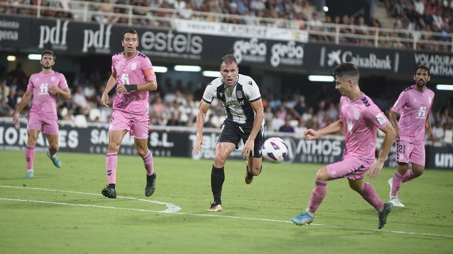 El FC Cartagena cae derrotado en su estreno ante el Eldense (0-1)