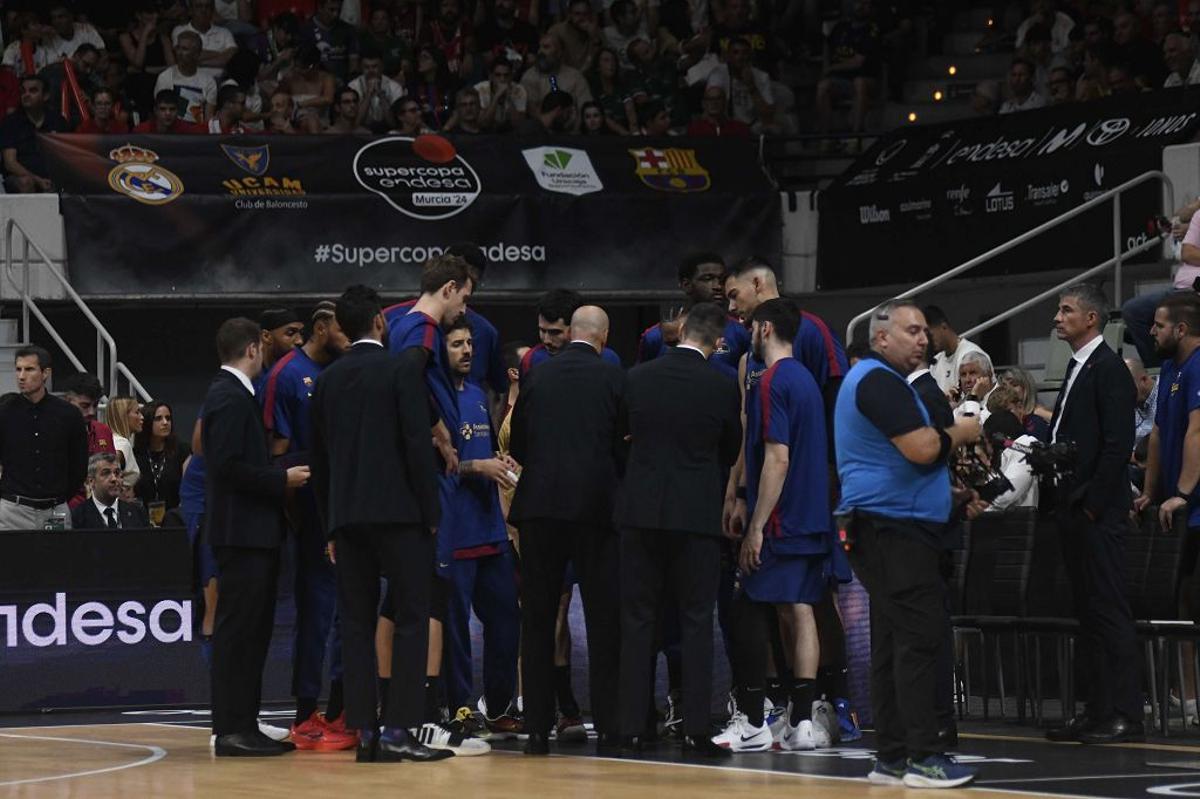 Todas las imágenes del Real Madrid - Barcelona en la Supercopa de Murcia