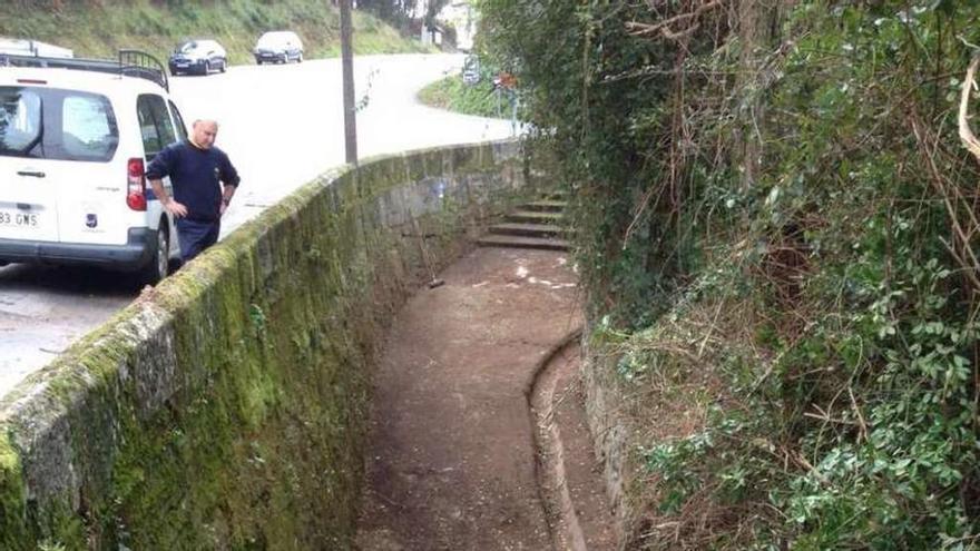 Fuente y lavadero de Loureiro. // Fdv