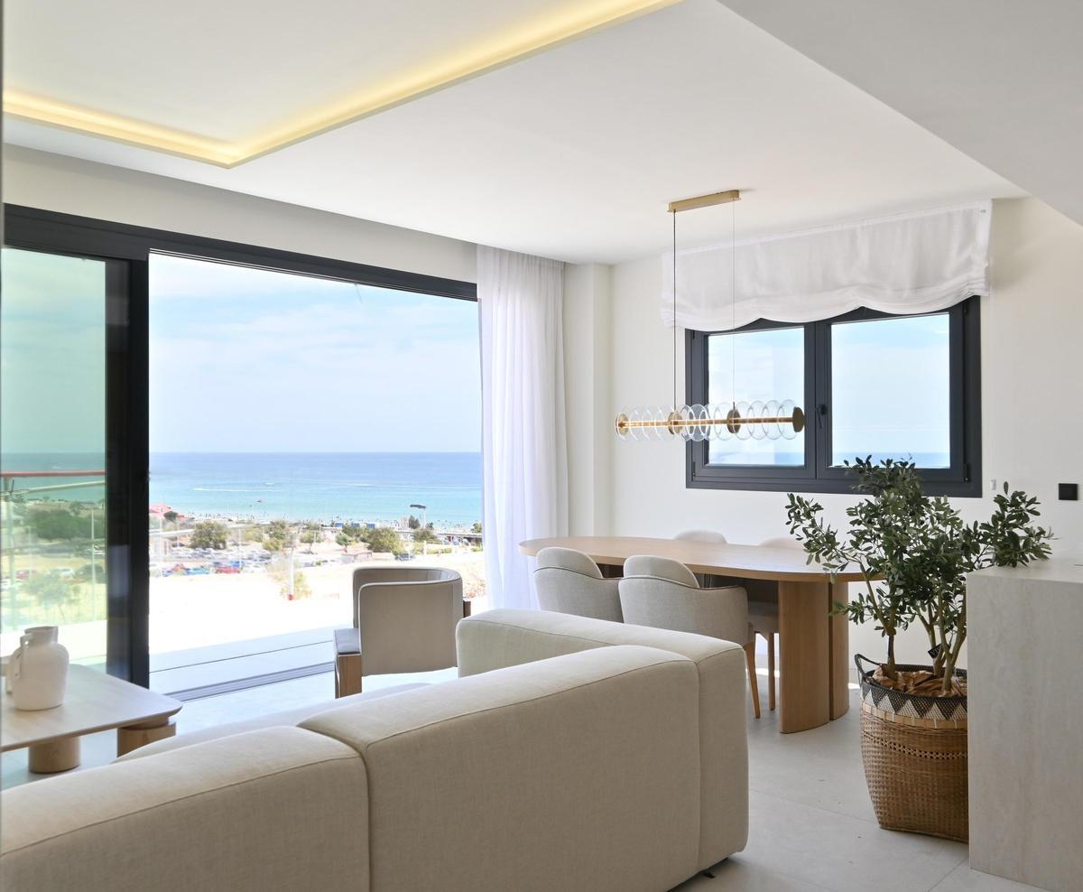 Refleja una forma de entender la arquitectura residencial basada en el bienestar, la sostenibilidad y la integración con el entorno.