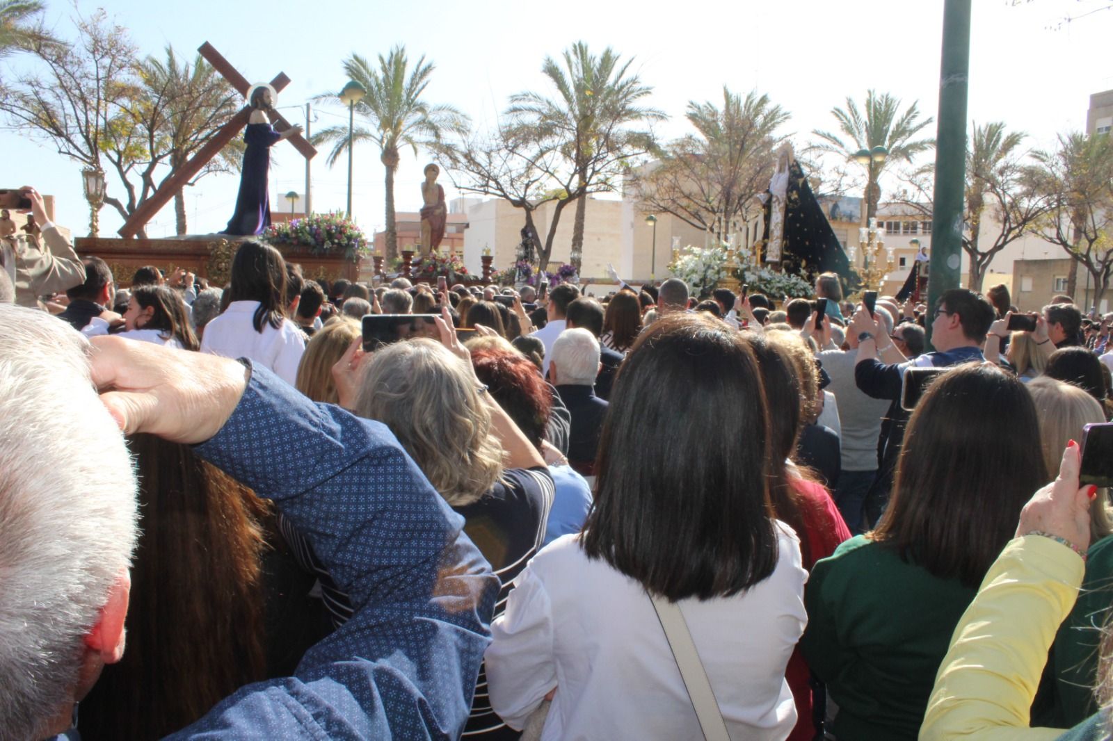 Momentos del Viernes Santo en Crevillent