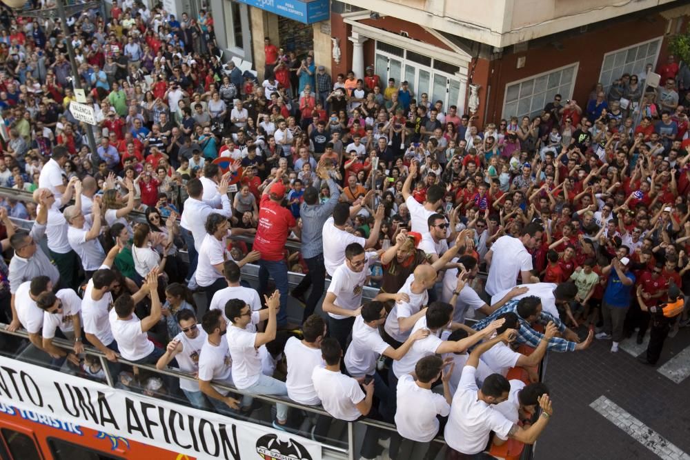 Saguntino. Celebración por el ascenso a 2ªB.