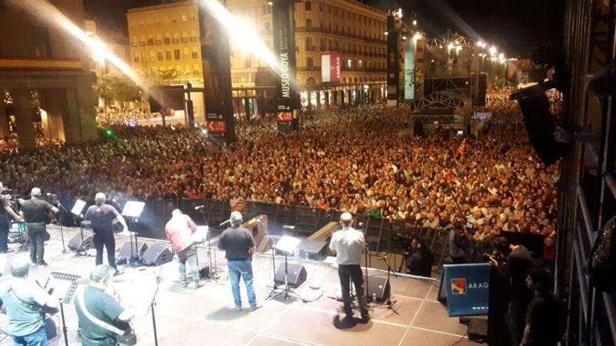 248.453 personas en la plaza del Pilar