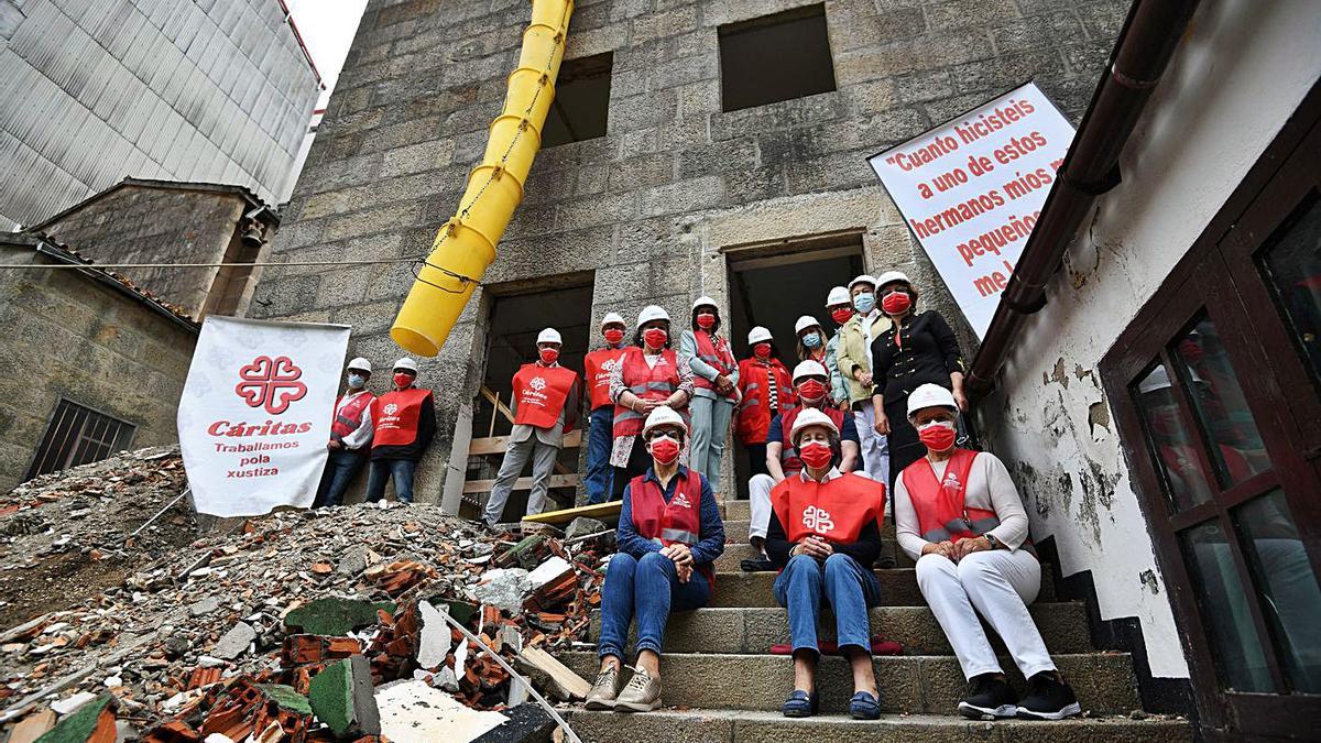 Cáritas lanza una campaña con empresas y políticos para construir el nuevo albergue